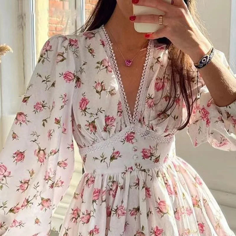 Women's Floral A-Line Mini Dress with V-Neck and Long Sleeves