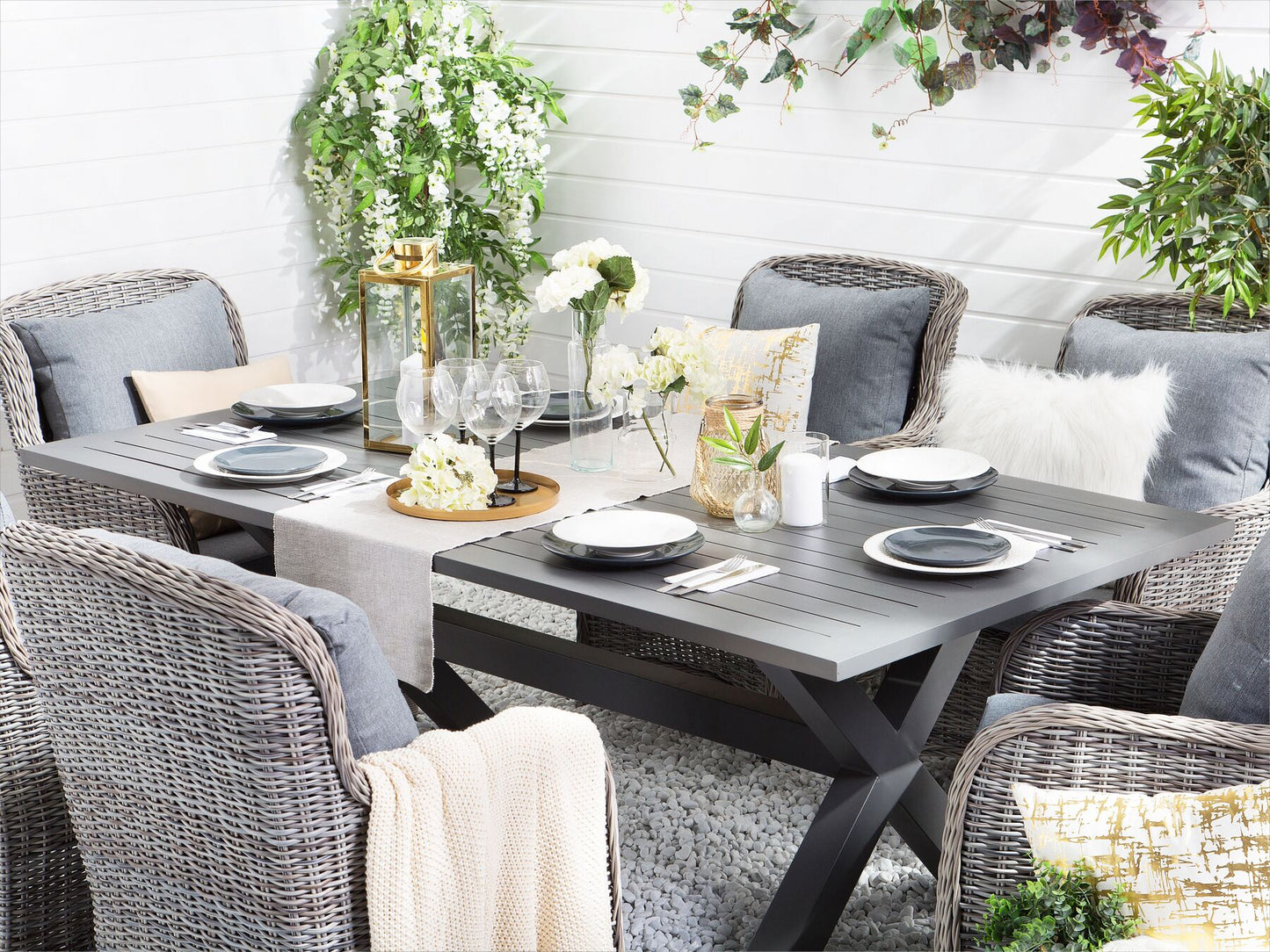 Charlotte | Stylish Garden Set with Cushion
